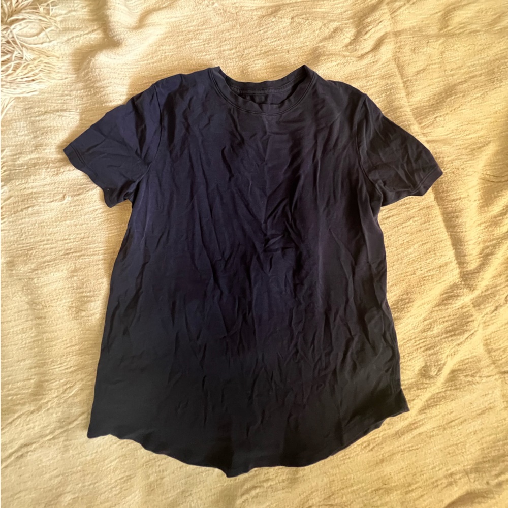 Navy lululemon tee